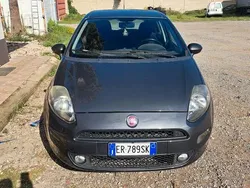 Usata 2013 Fiat Punto Due volumi | 2700 € (Buon prezzo)