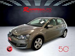 Grigio Usata 2016 VW Golf Highline Tre volumi | 11.900 € (Buon prezzo)