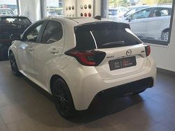 Northern white pearl Nuova 2025 Mazda 2 Tre volumi | 30.500 €