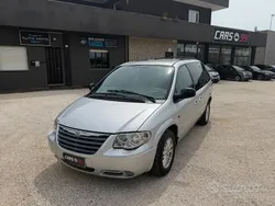 Usata 2007 Chrysler Voyager Limited Monovolume | 2700 € (Ottimo prezzo)