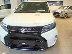 Bianco Nuova 2025 Suzuki Vitara Cool SUV | 26.000 € (Buon prezzo)