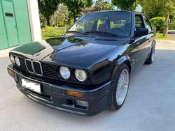Nero Usata 1990 BMW 318 Tre volumi | 18.500 €