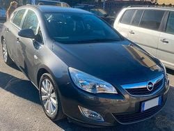 Grigio Usata 2011 Opel Astra Cosmo Tre volumi | 5500 € (Ottimo prezzo)