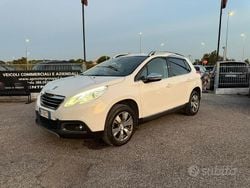 Bianco Usata 2014 Peugeot 2008 Allure SUV | 6500 € (Buon prezzo)