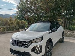 Bianco Usata 2023 Peugeot 2008 GT SUV | 21.500 € (Buon prezzo)