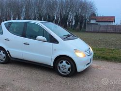 Usata 1999 Mercedes A160 Tre volumi | 999 € (Buon prezzo)