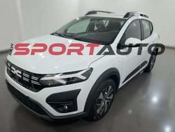 Bianco Nuova 2025 Dacia Sandero Expression Tre volumi | 16.890 € (Buon prezzo)
