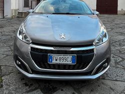 Grigio Usata 2019 Peugeot 208 Signature Sky Due volumi | 7250 € (Super prezzo)