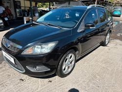 Nero Usata 2010 Ford Focus Station wagon | 3890 € (Buon prezzo)