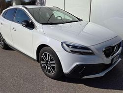 Usata 2016 Volvo V40 CC Momentum Station wagon | 12.000 € (Buon prezzo)