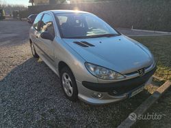 Grigio Usata 2003 Peugeot 206 Due volumi | 800 € (Super prezzo)
