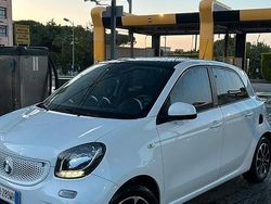 Bianco Usata 2015 Smart ForFour Due volumi | 8500 € (Buon prezzo)
