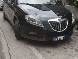 Usata 2011 Lancia Delta Tre volumi | 4000 € (Buon prezzo)