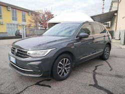 Grigio Usata 2023 VW Tiguan Life SUV | 26.999 € (Buon prezzo)