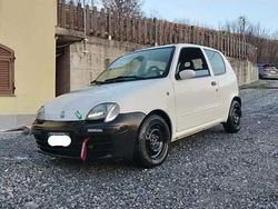 Bianco Usata 2007 Fiat 600 Due volumi | 1100 € (Ottimo prezzo)