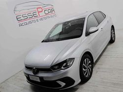 Argento Usata 2022 VW Polo Tre volumi | 15.700 € (Buon prezzo)
