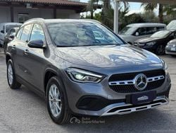 Gray Usata 2021 Mercedes GLA200 Business SUV | 24.800 € (Ottimo prezzo)