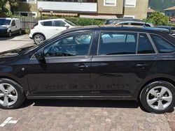 Nero Usata 2014 Skoda Rapid Tre volumi | 4999 € (Buon prezzo)