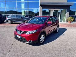 Rosso Usata 2014 Nissan Qashqai Acenta SUV | 11.900 € (Molto cara)