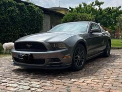 Grigio Usata 2014 Ford Mustang Coupé | 24.000 €