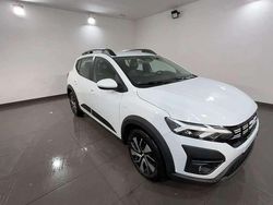 Bianco Nuova 2025 Dacia Sandero Expression Tre volumi | 16.990 € (Buon prezzo)