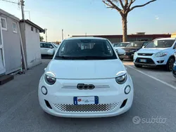 Bianco Usata 2021 Fiat 500e La Prima Tre volumi | 14.000 € (Ottimo prezzo)