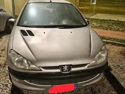 Grigio Usata 2001 Peugeot 206 Tre volumi | 1000 €
