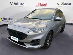 Grigio Usata 2022 Ford Kuga ST-Line SUV | 22.450 € (Buon prezzo)