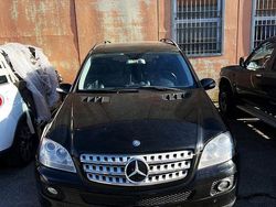 Nero Usata 2007 Mercedes ML420 SUV | 12.000 €