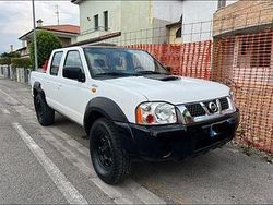 Usata 2006 Nissan Navarra SUV | 10.000 €