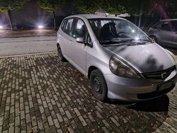 Usata 2005 Honda Jazz Due volumi | 950 € (Ottimo prezzo)