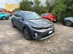 Usata 2023 Kia Stonic SUV | 19.000 € (Buon prezzo)