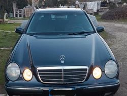 Blu Usata 2000 Mercedes E200 Tre volumi | 2800 € (Super prezzo)