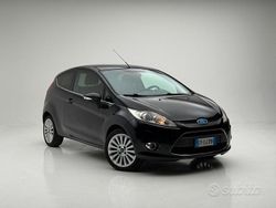 Nero Usata 2009 Ford Fiesta Tre volumi | 2500 € (Ottimo prezzo)