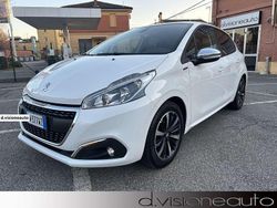 Bianco Usata 2019 Peugeot 208 Signature Sky Due volumi | 11.600 € (Buon prezzo)
