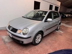 Argento Usata 2003 VW Polo Trendline Tre volumi | 1400 € (Buon prezzo)