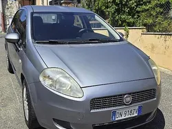 Usata 2008 Fiat Grande Punto Due volumi | 3700 € (Buon prezzo)