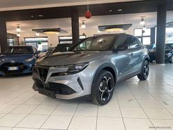 Grigio Nuova 2025 Alfa Romeo Junior Edizione Speciale SUV | 32.990 € (Molto cara)