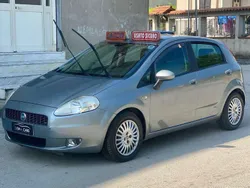 Grigio Usata 2006 Fiat Grande Punto Dynamic Due volumi | 1950 € (Ottimo prezzo)