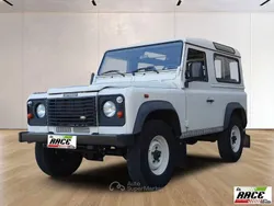 Bianco(met.) Usata 2005 Land Rover Defender S SUV | 22.500 € (Ottimo prezzo)