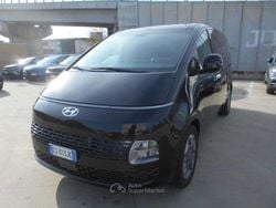 Oro Usata 2023 Hyundai Staria Monovolume | 35.900 € (Super prezzo)