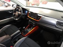 Bianco Usata 2017 Kia Stonic SUV | 11.700 € (Buon prezzo)