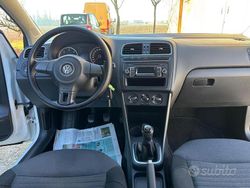 Bianco Usata 2013 VW Polo Tre volumi | 6490 € (Buon prezzo)