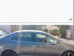 Grigio Usata 2005 VW Jetta Tre volumi | 1700 €