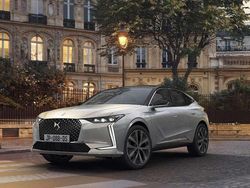 Grigio Nuova 2025 DS Automobiles DS4 Tre volumi | 34.200 € (Molto cara)