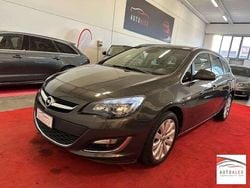 Grigio Usata 2015 Opel Astra Cosmo Station wagon | 8200 € (Buon prezzo)