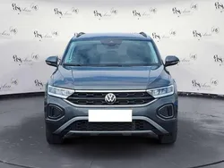 Grigio scuro Usata 2024 VW T-Roc Life SUV | 30.900 € (Buon prezzo)