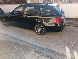 Nero Usata 2007 BMW 320 Efficient Dynamics Station wagon | 3500 € (Buon prezzo)