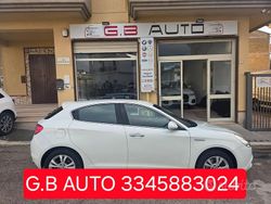 Bianco Usata 2012 Alfa Romeo Giulietta Tre volumi | 5700 € (Buon prezzo)