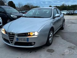 Grigio Usata 2007 Alfa Romeo 159 Progression Tre volumi | 2800 € (Buon prezzo)